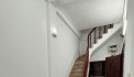 Cần bán nhà riêng nguyên căn Phố 8/3 Thanh Nhàn, 24m2, 2 ngủ, 2 WC, nhỉnh 3 tỷ